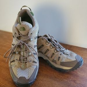 The North Face women's size 9 hiking shoes
